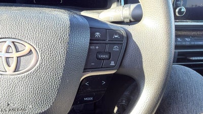 2025 Toyota CAMRY LE