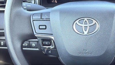 2025 Toyota CAMRY LE