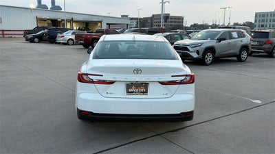 2025 Toyota CAMRY LE