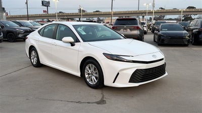 2025 Toyota CAMRY LE