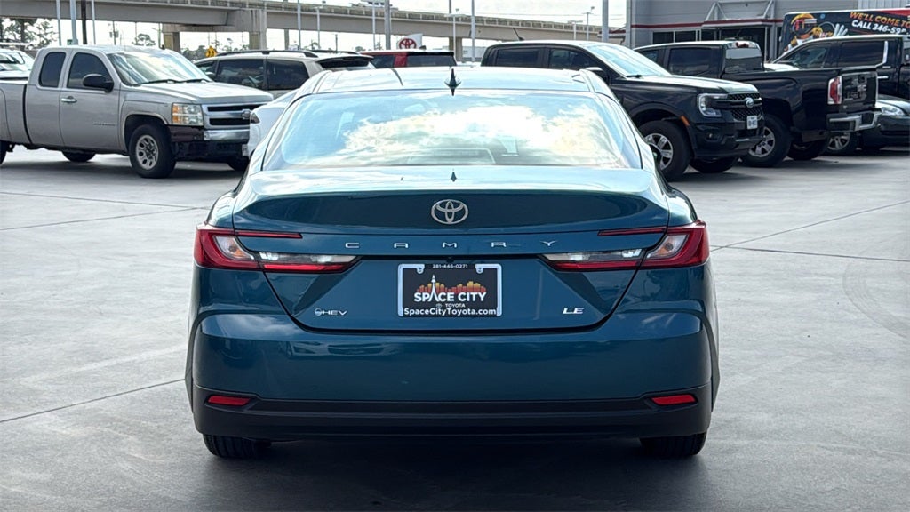 2025 Toyota CAMRY LE