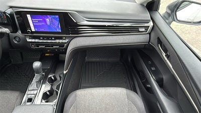 2025 Toyota CAMRY LE