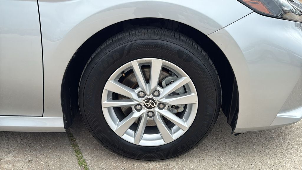 2025 Toyota CAMRY LE