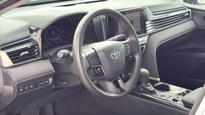 2025 Toyota CAMRY LE