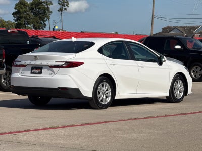 2025 Toyota Camry LE