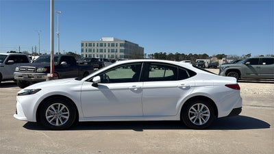 2025 Toyota CAMRY LE