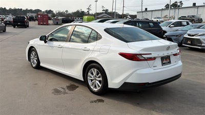 2025 Toyota CAMRY LE