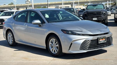 2025 Toyota CAMRY LE