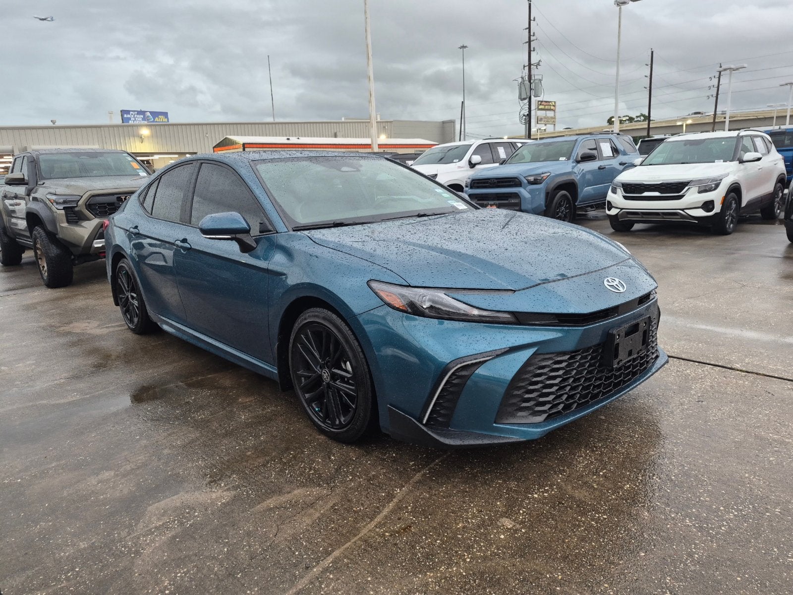 2025 Toyota Camry SE