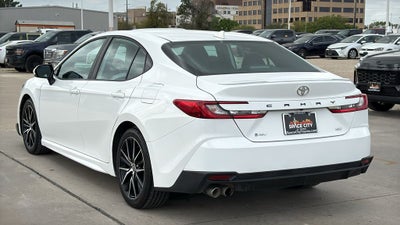 2025 Toyota CAMRY SE