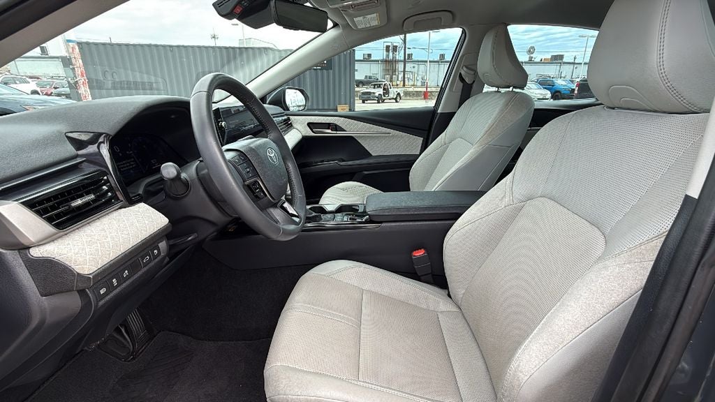 2025 Toyota CAMRY XLE