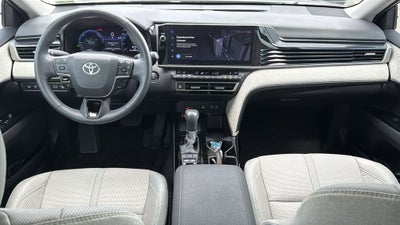 2025 Toyota CAMRY XLE