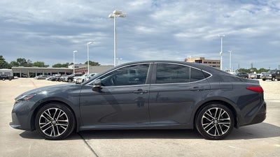 2025 Toyota CAMRY XLE