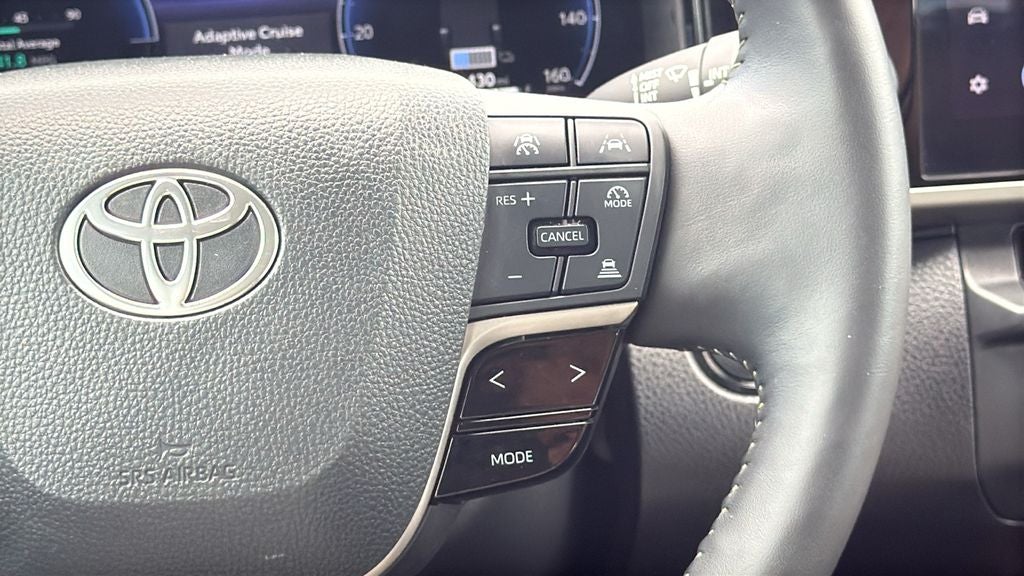 2025 Toyota CAMRY XLE