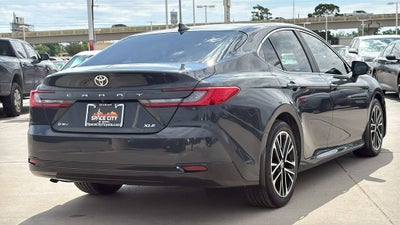 2025 Toyota CAMRY XLE