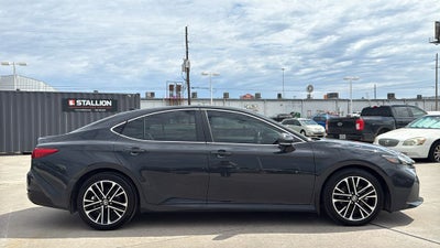 2025 Toyota CAMRY XLE