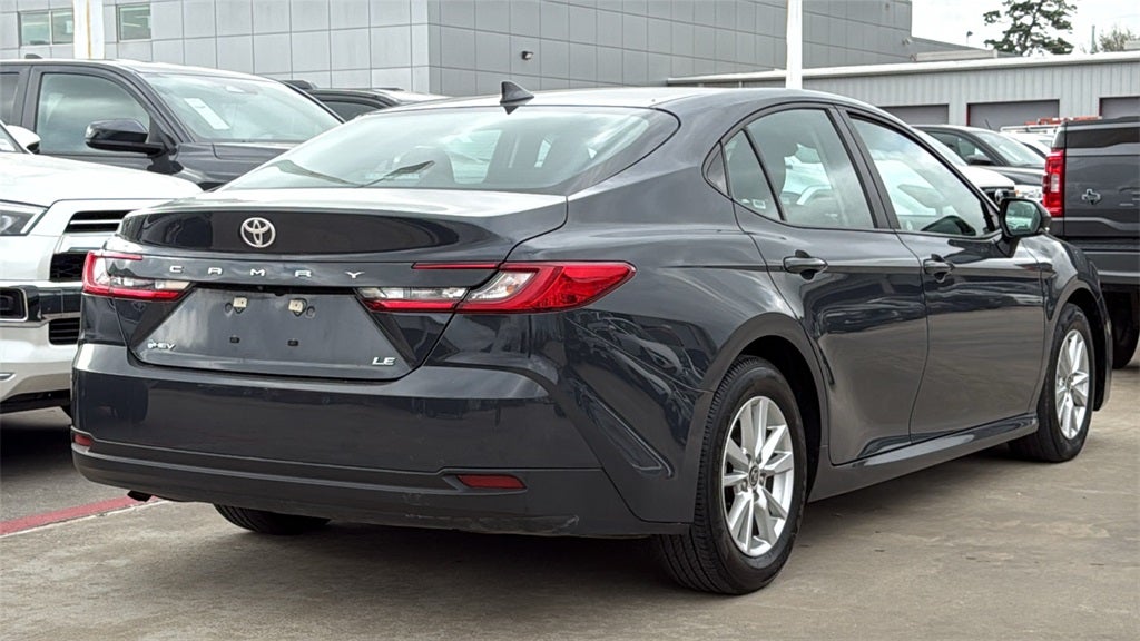 2025 Toyota CAMRY LE