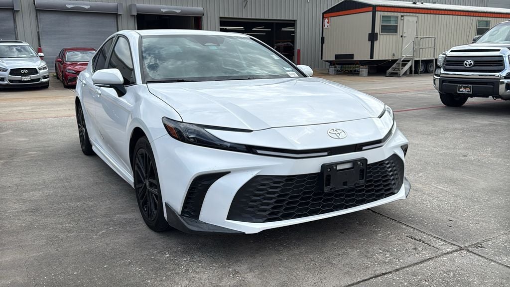 2025 Toyota CAMRY SE