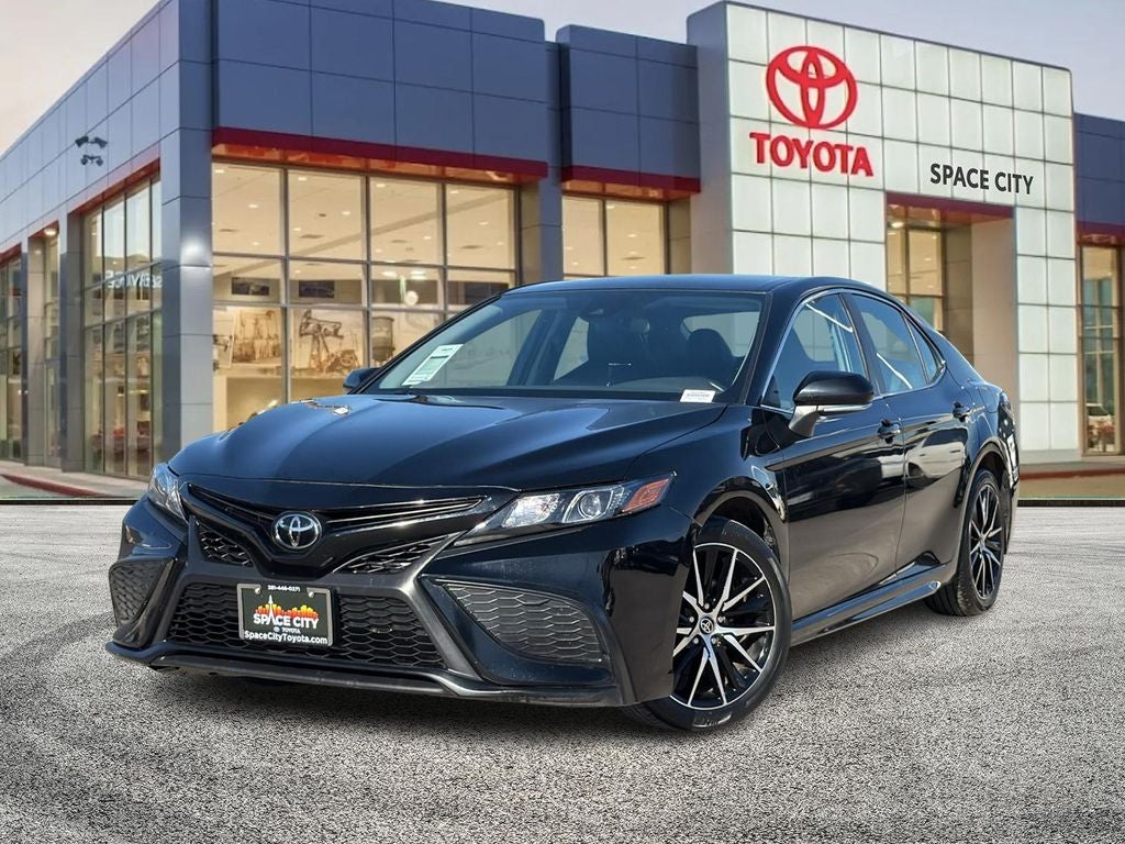 2024 Toyota CAMRY SE