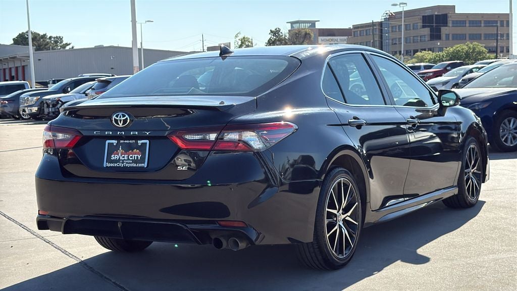 2024 Toyota CAMRY SE