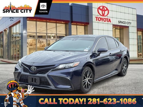 2022 Toyota CAMRY SE