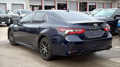 2022 Toyota CAMRY SE
