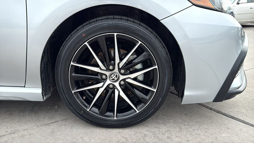 2024 Toyota CAMRY SE