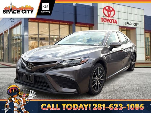 2022 Toyota CAMRY SE