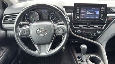 2022 Toyota CAMRY SE