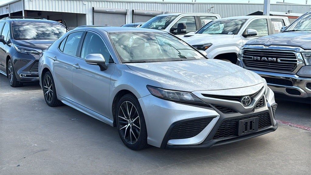 2024 Toyota Camry SE