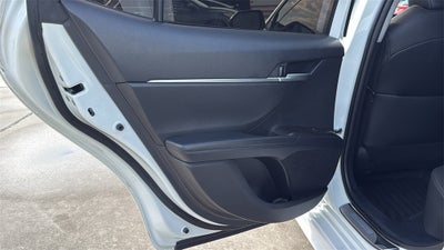 2024 Toyota CAMRY SE