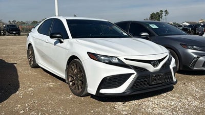 2024 Toyota CAMRY SE