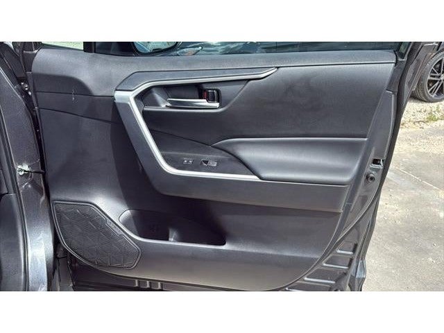 2025 Toyota RAV4 Hybrid XLE Premium