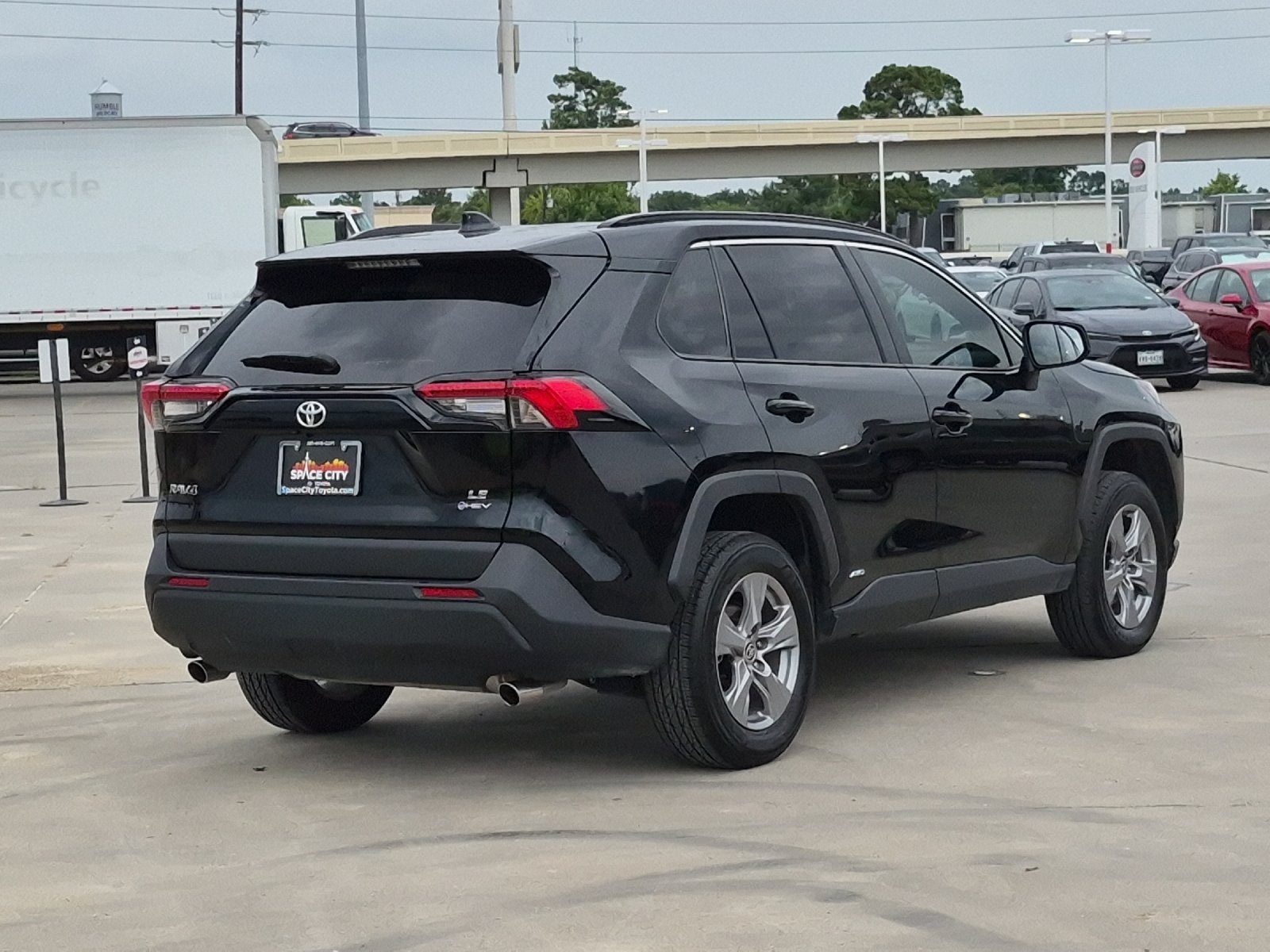 2025 Toyota RAV4 Hybrid LE