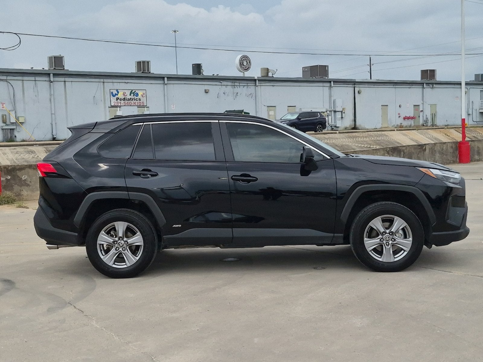 2025 Toyota RAV4 Hybrid LE