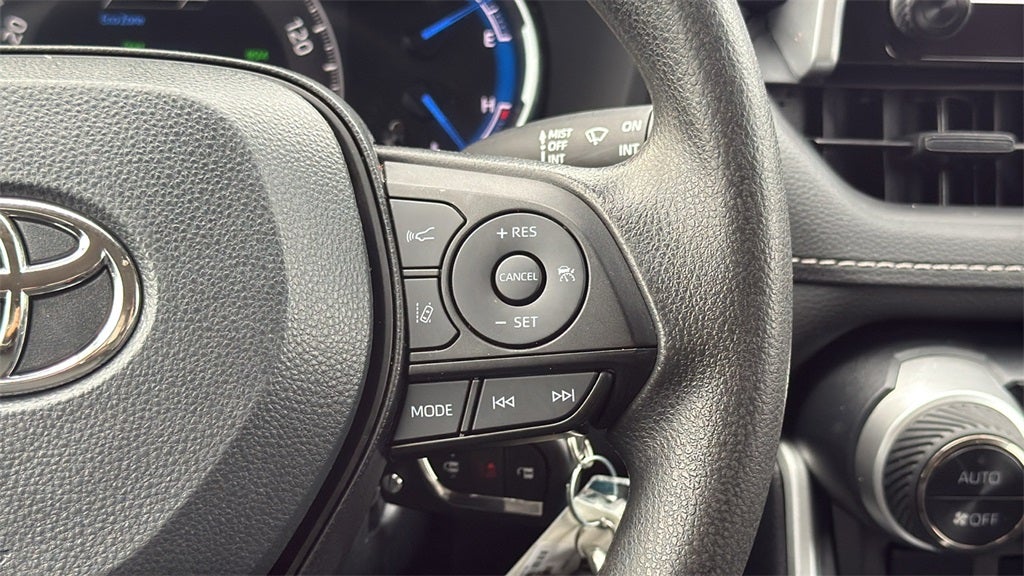 2024 Toyota RAV4 HYBRID LE