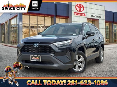 2022 Toyota RAV4 Hybrid XLE