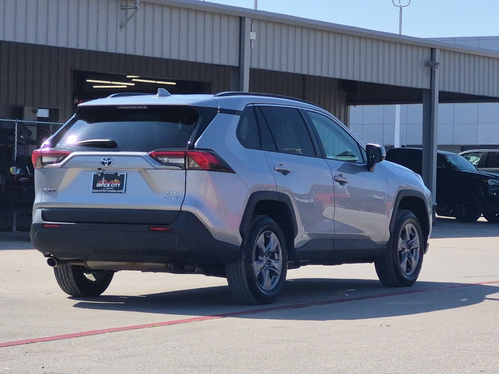 2023 Toyota RAV4 Hybrid XLE