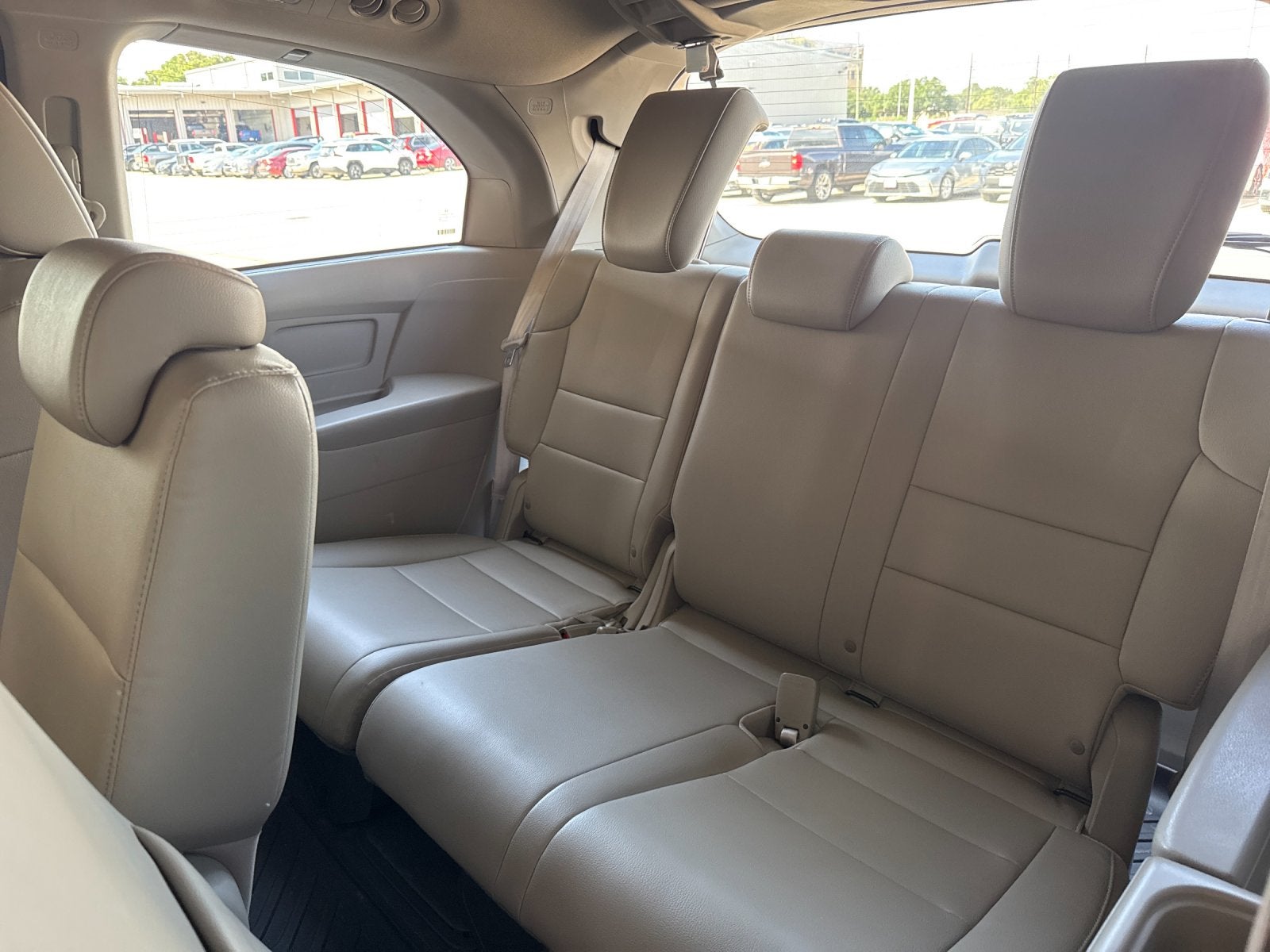 2016 Honda Odyssey EX-L w/Rear Entertainment System