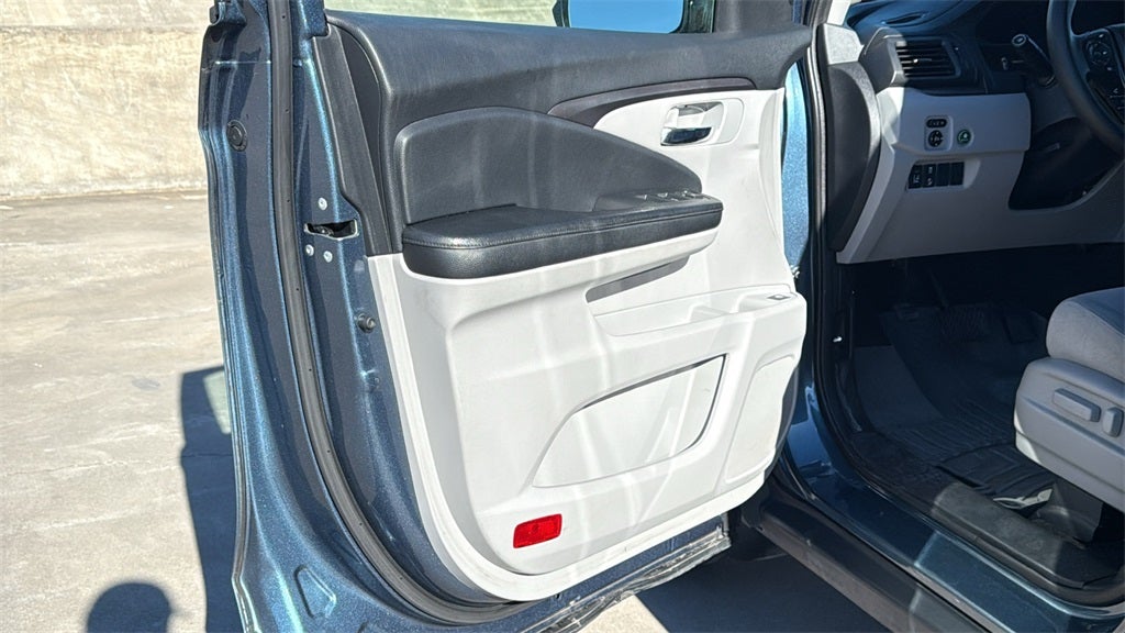 2017 Honda Pilot EX w/Honda Sensing