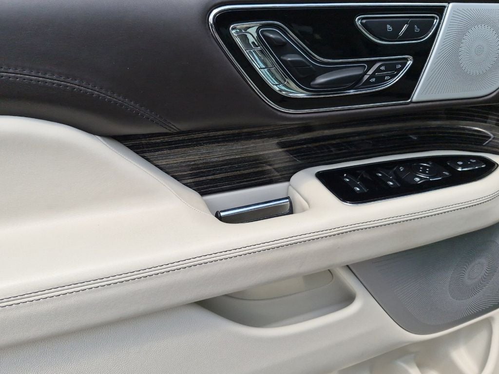 2022 Lincoln Navigator Black Label