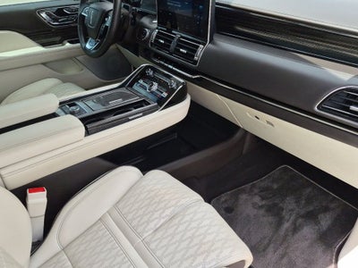 2022 Lincoln Navigator Black Label