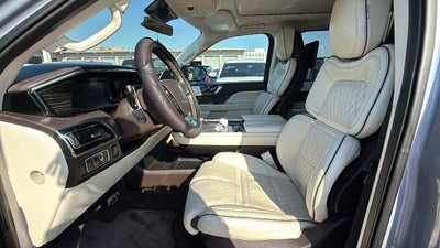 2022 Lincoln Navigator Black Label