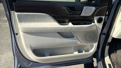 2022 Lincoln Navigator Black Label