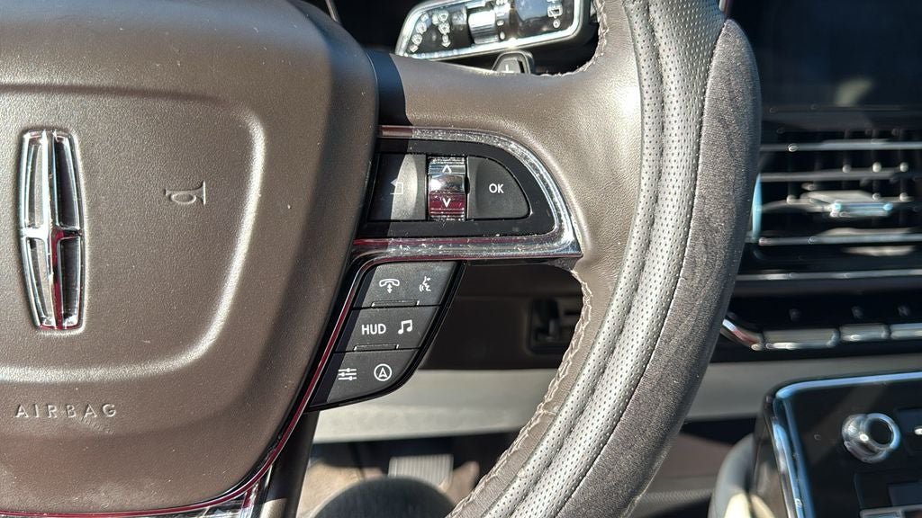 2022 Lincoln Navigator Black Label