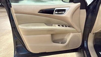 2015 Nissan Pathfinder S