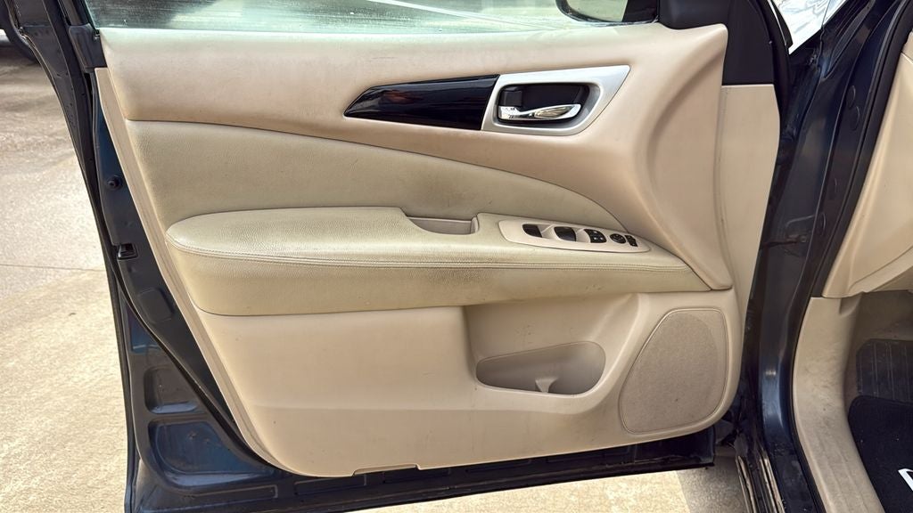 2015 Nissan Pathfinder S