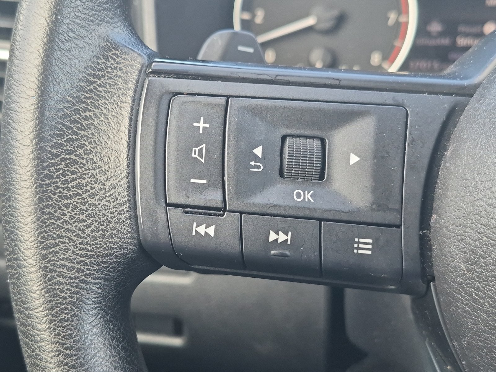 2022 Nissan Rogue S