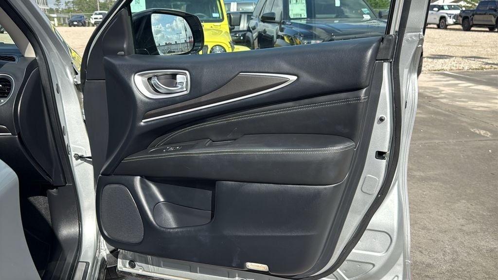 2019 INFINITI QX60 LUXE