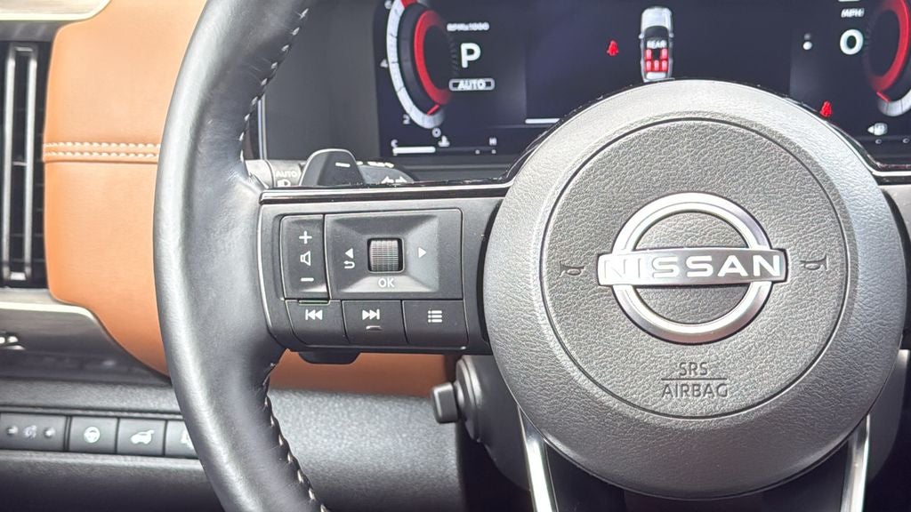 2025 Nissan Pathfinder Platinum